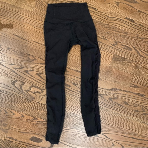 black lululemon leggings - Picture 6 of 6